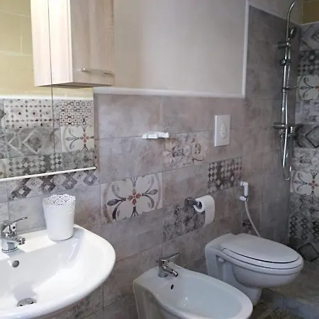 Olivi לינה וארוחת בוקר מנדוריה