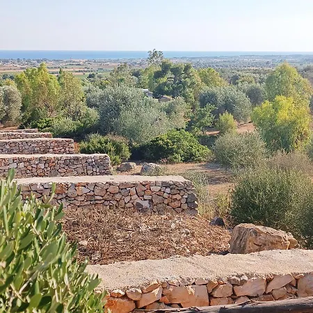 לינה וארוחת בוקר Olivi מנדוריה