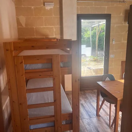 Olivi מנדוריה