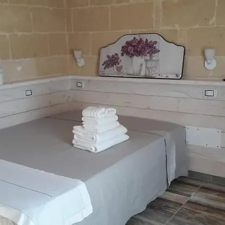 Olivi לינה וארוחת בוקר